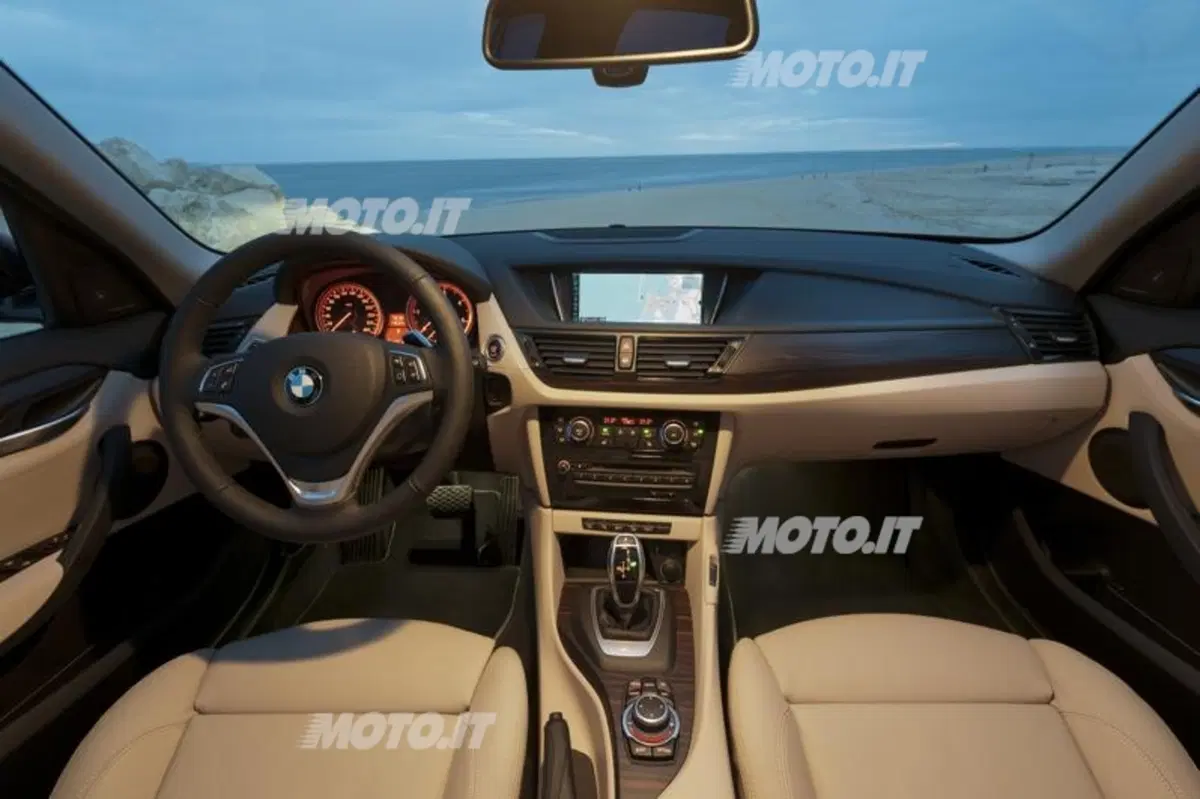 BMW X1 restyling: nuove immagini ed informazioni ufficiali (21)