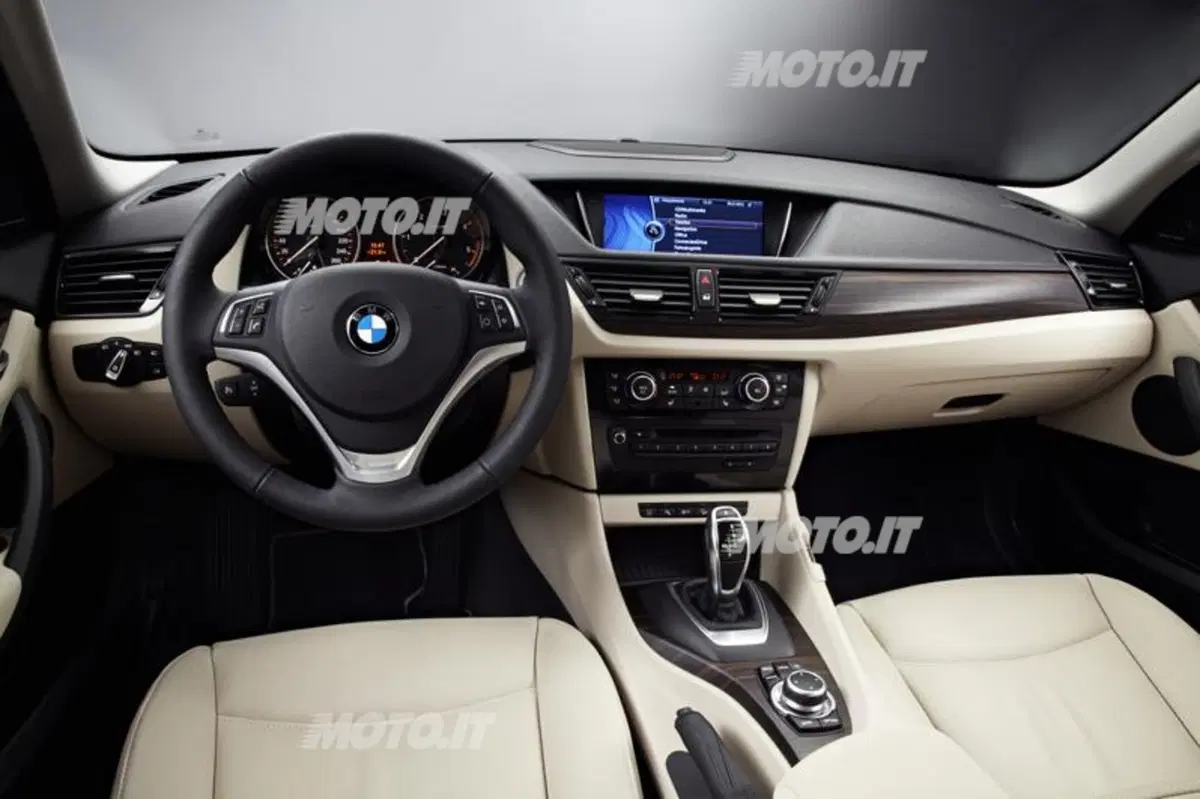 BMW X1 restyling: nuove immagini ed informazioni ufficiali (24)