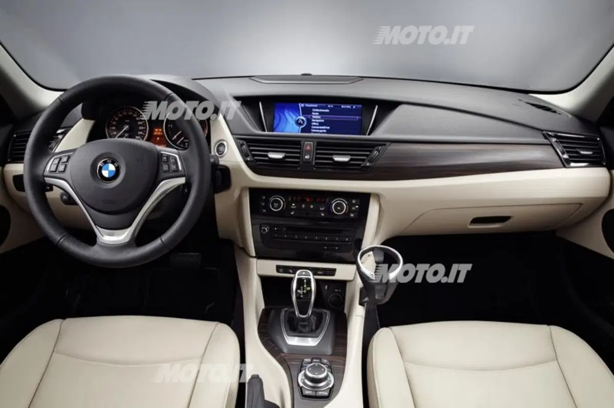 BMW X1 restyling: nuove immagini ed informazioni ufficiali (25)