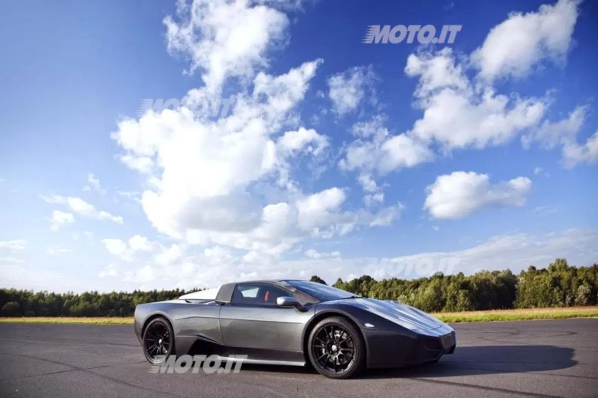 Arrinera: in arrivo la supercar polacca (6)