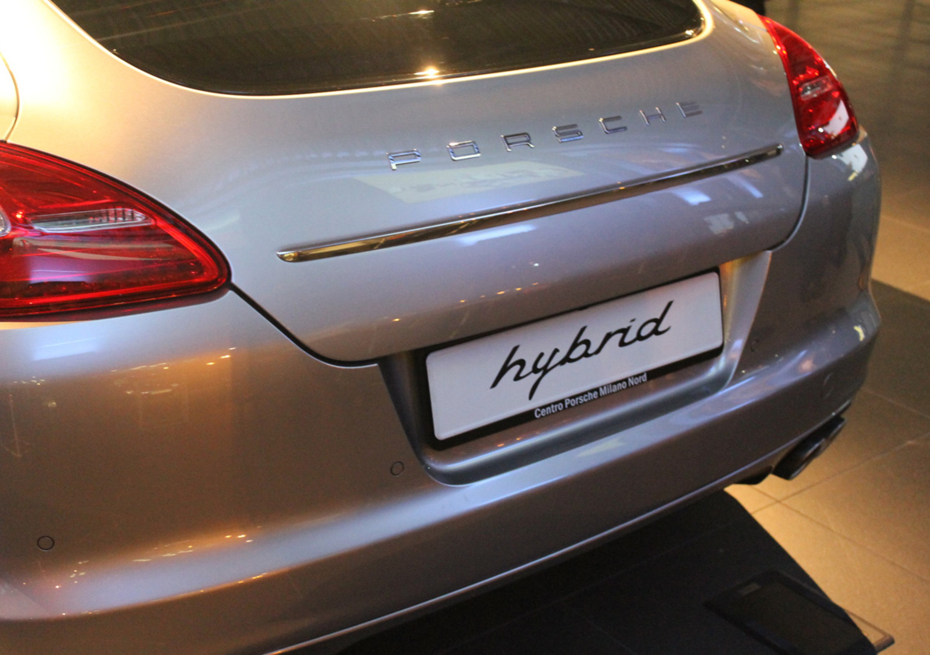 Porsche: nel futuro sempre pi&ugrave; ibridi plug-in