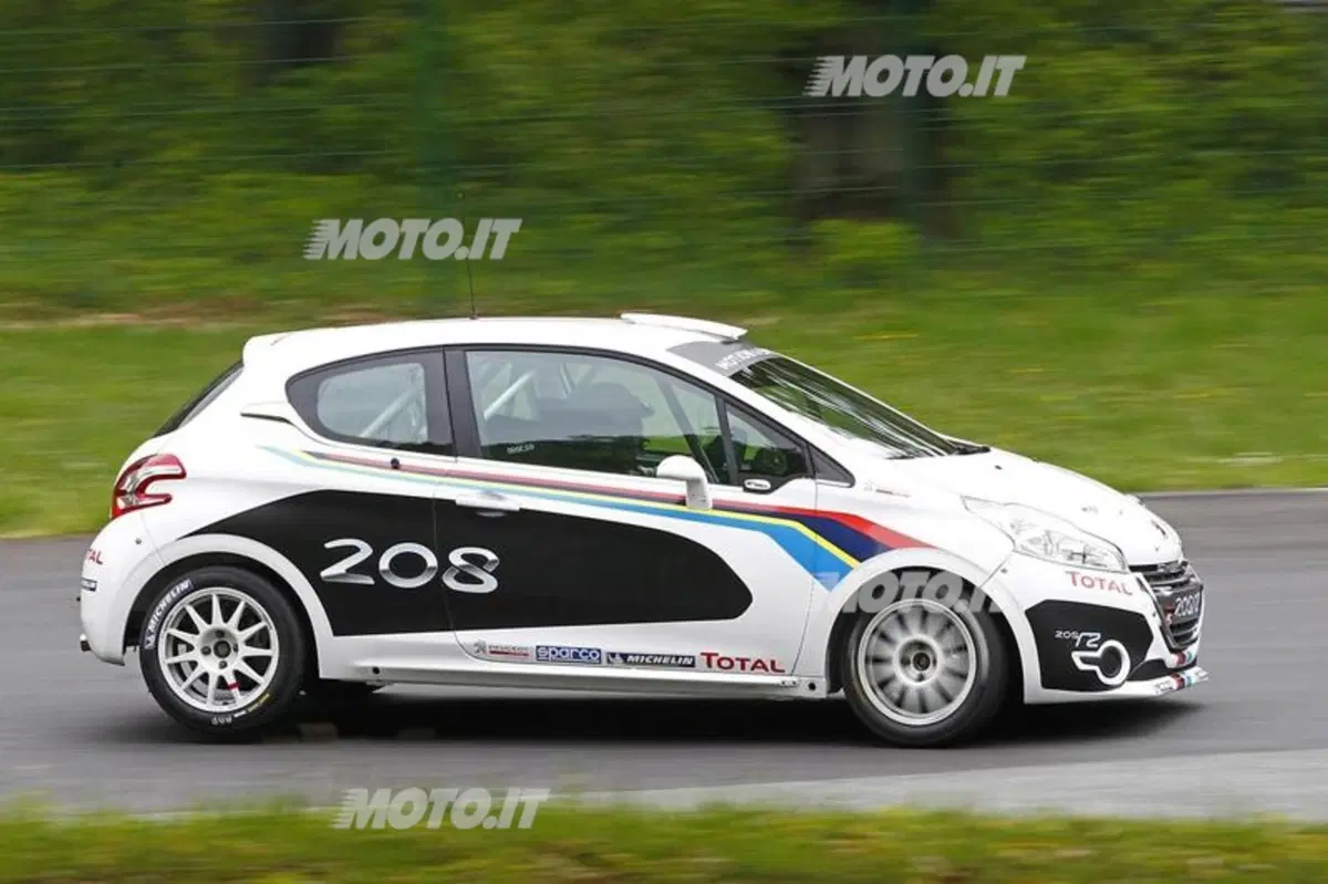 Peugeot 208 R2: presentata la variante da rally (5)