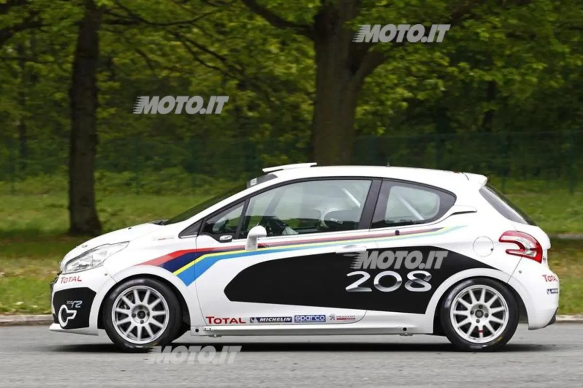 Peugeot 208 R2: presentata la variante da rally (6)