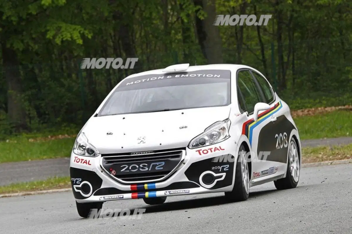 Peugeot 208 R2: presentata la variante da rally (14)