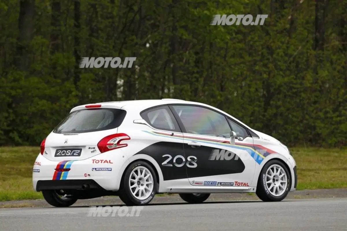 Peugeot 208 R2: presentata la variante da rally (15)