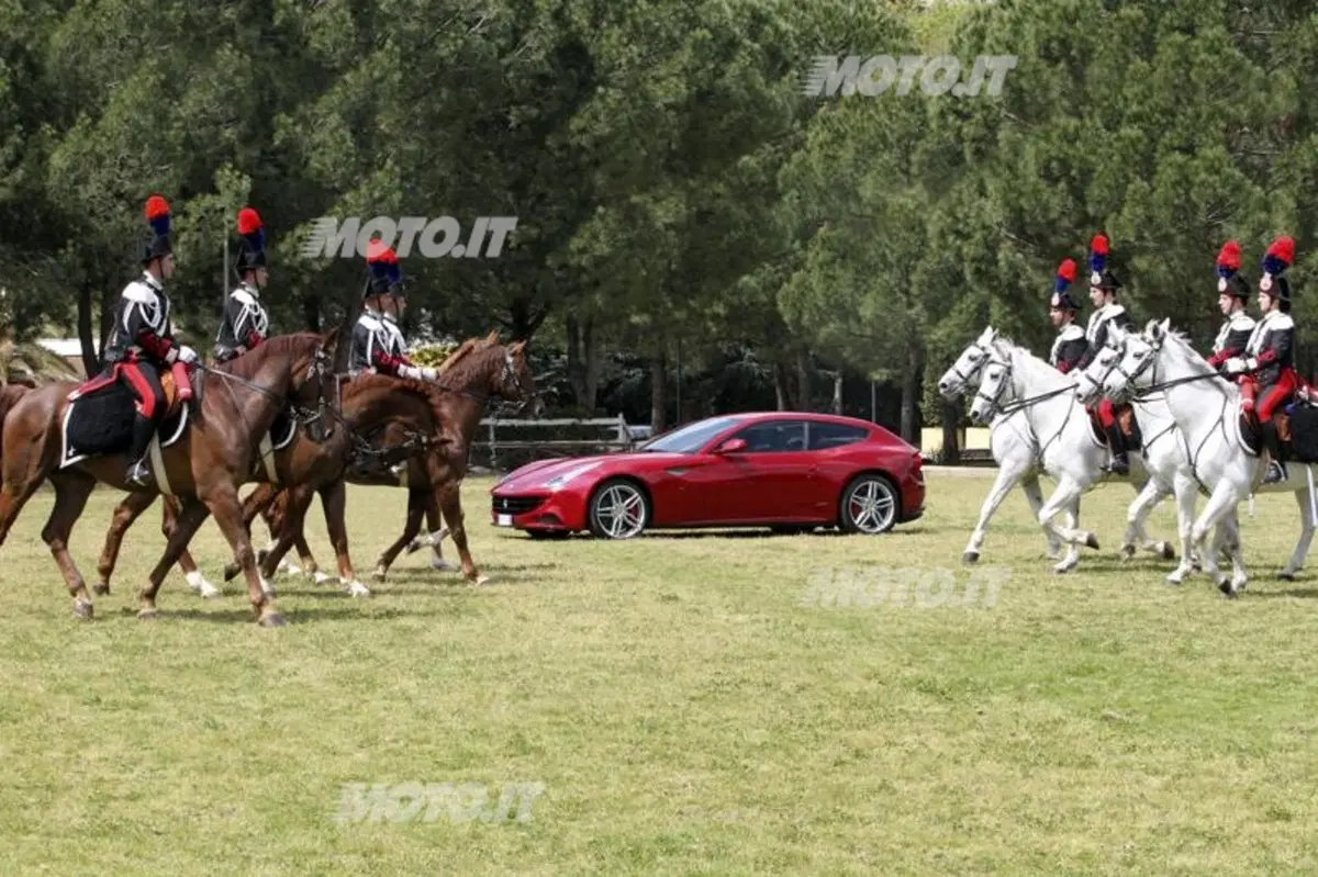Ferrari al Diamond Jubilee per celebrare la Regina Elisabetta II (4)