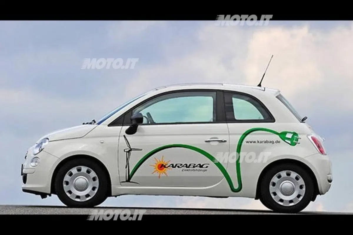Fiat 500: una versione elettrica realizzata da Karabag (3)