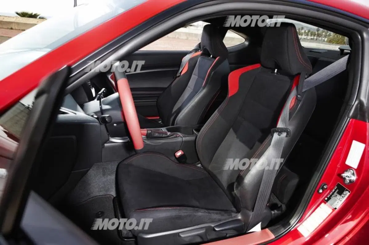 Toyota GT86 1st Edition: a 29.000 euro dal 15 maggio al 30 giugno (13)