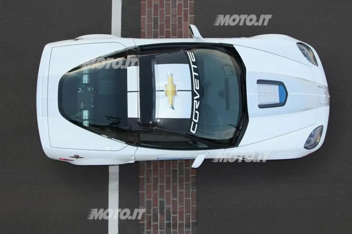 Corvette ZR1: pace car della 500 Miglia di Indianapolis 2012 (2)
