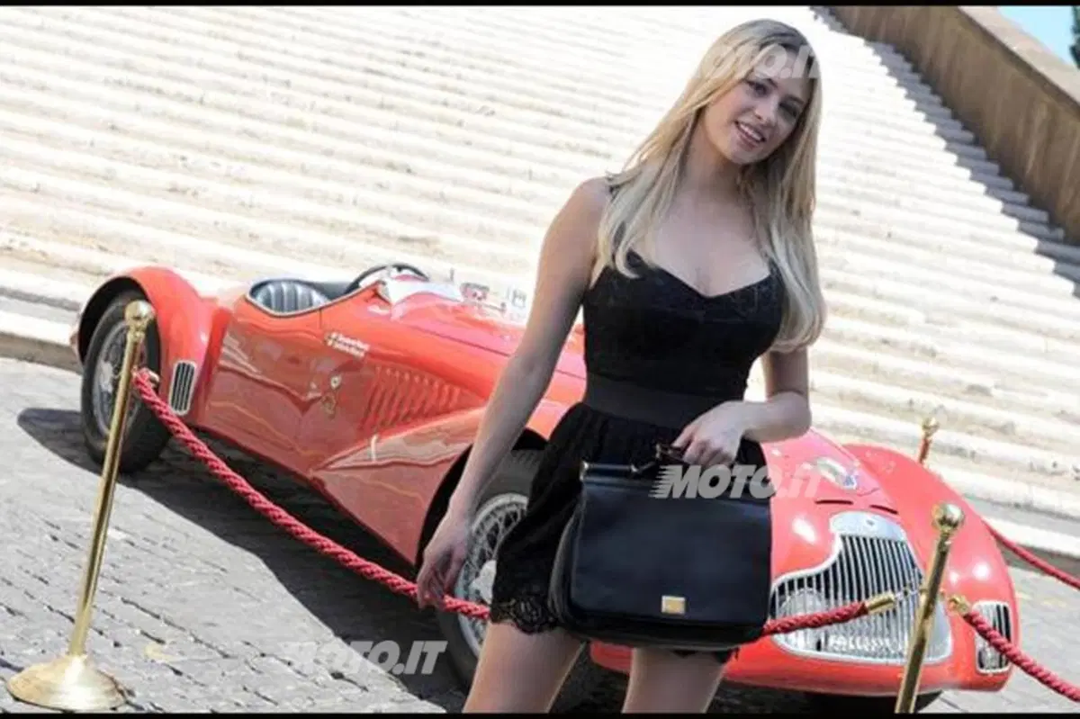 Martina Stella: sarà la madrina della Mille Miglia 2012 (3)