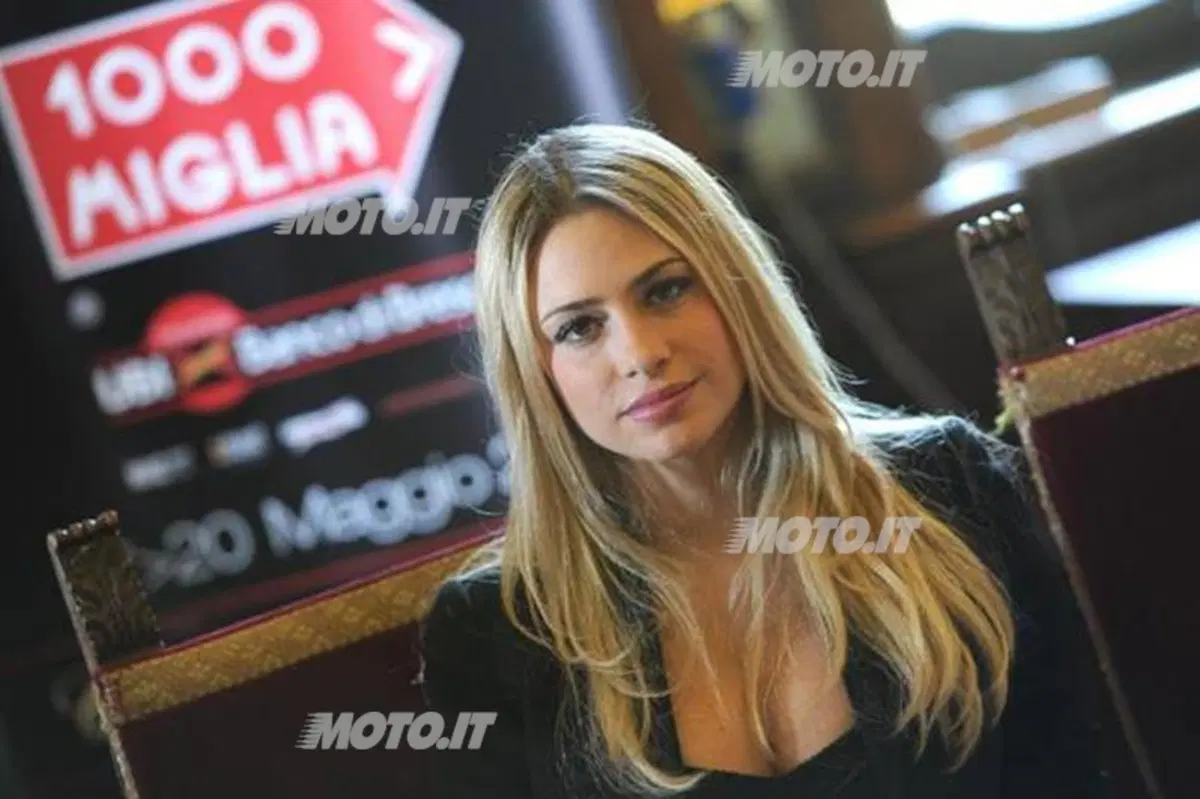 Martina Stella: sarà la madrina della Mille Miglia 2012 (10)