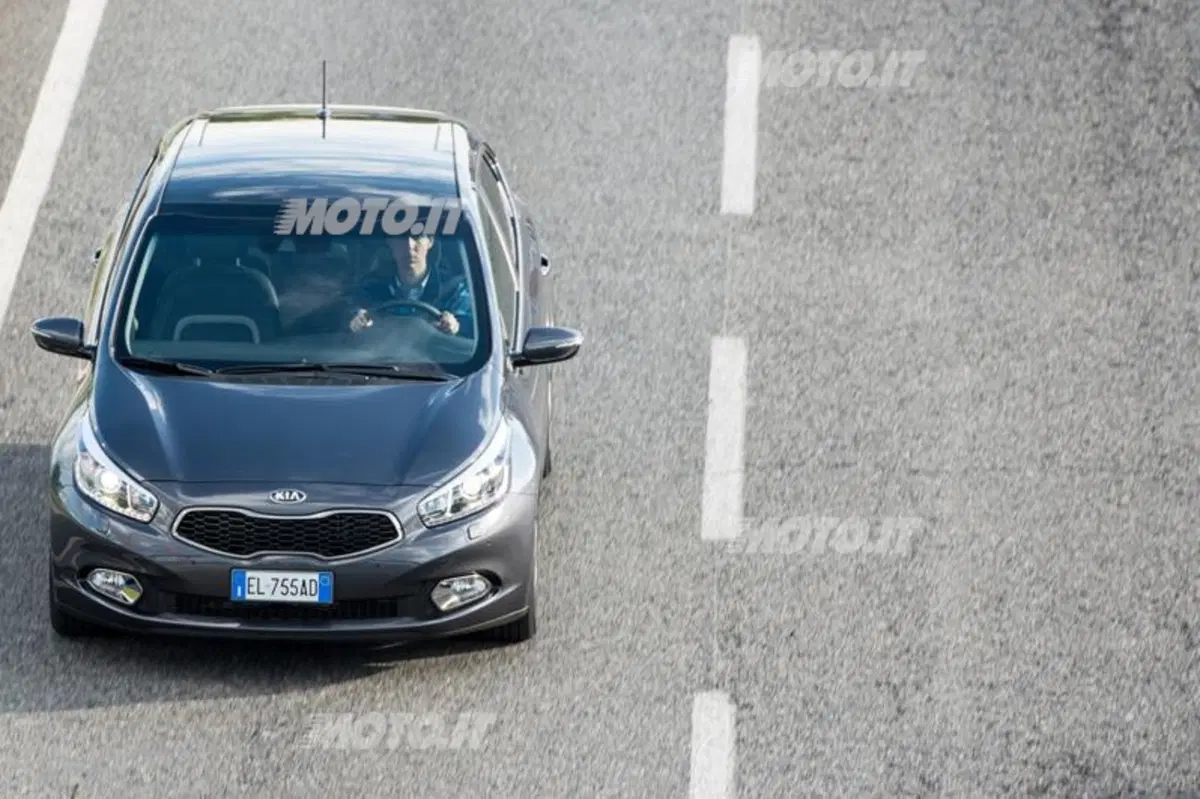 Kia Cee'd (4)