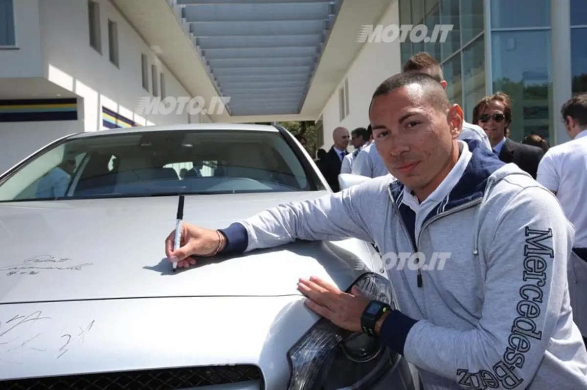 Mercedes-Benz Team: 10 atleti per il lancio della nuova Classe A (11)