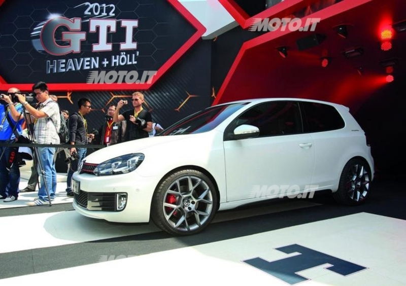 Volkswagen Golf GTI ConceptWhite