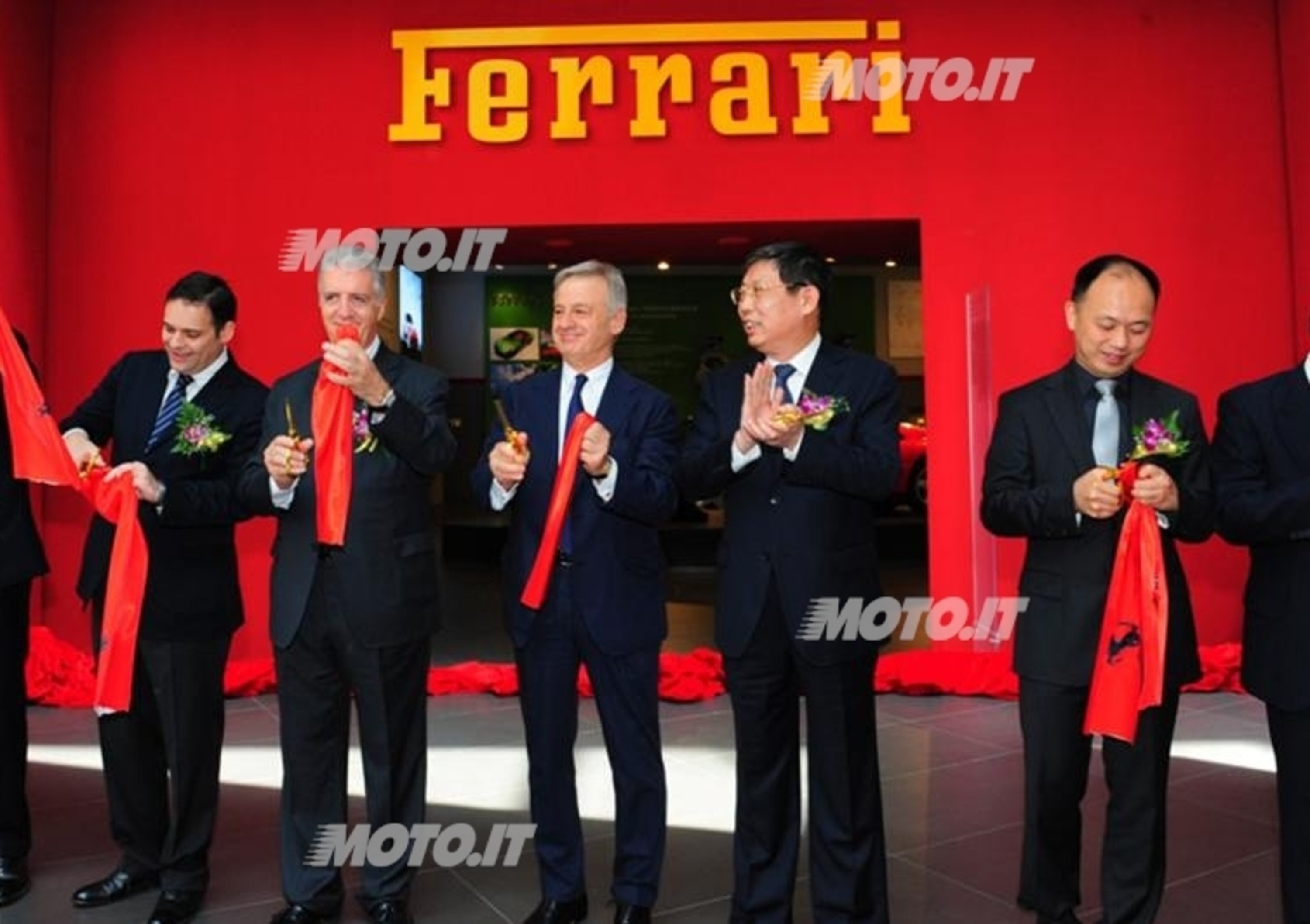 &ldquo;Mito Ferrari&rdquo;, inaugurata la mostra all&rsquo;Italian Center dello Shanghai Expo Park