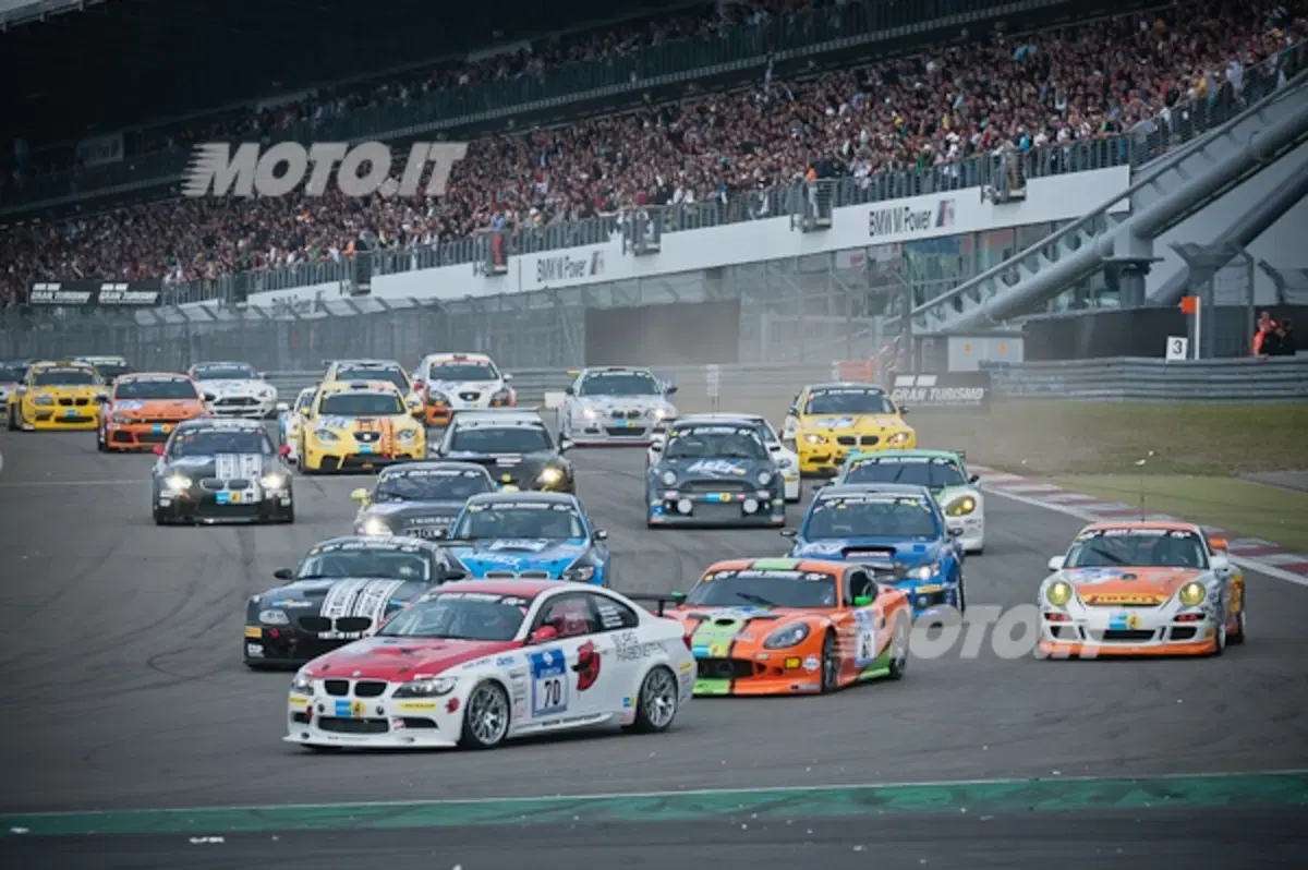 24 Ore del Nurburgring: la R8 LMS Ultra del Team Phoenix si aggiudica l'edizione 2012 (4)