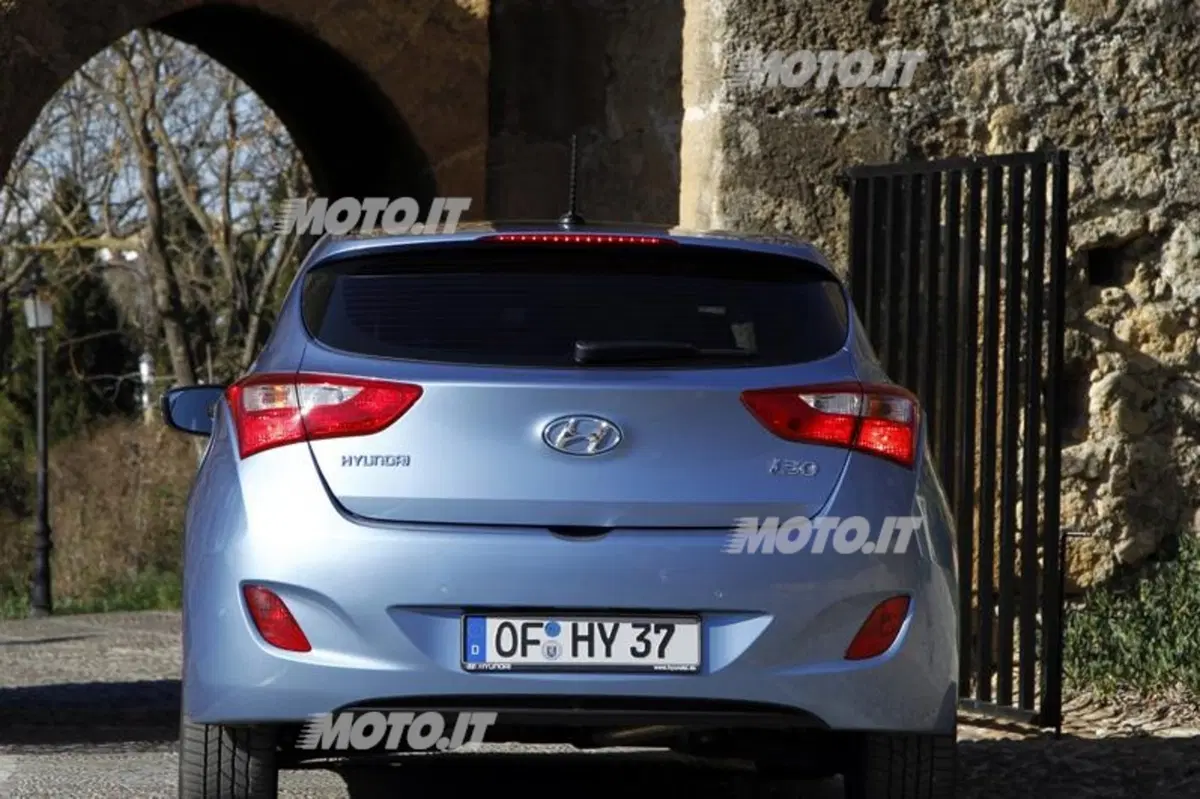 Hyundai i30: 5 stelle Euro NCAP (7)