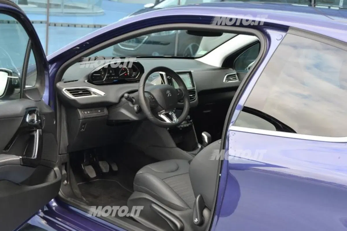 Peugeot 208 cinque stelle Euro NCAP (8)