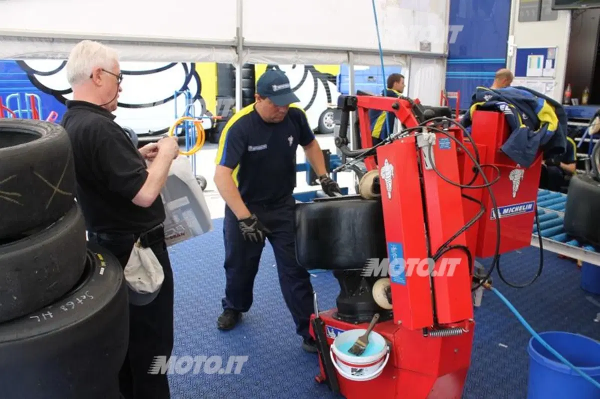 Michelin alla 24 Ore del Nurburgring (12)