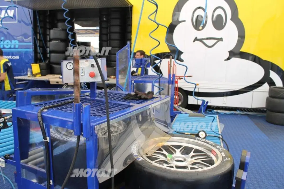 Michelin alla 24 Ore del Nurburgring (18)