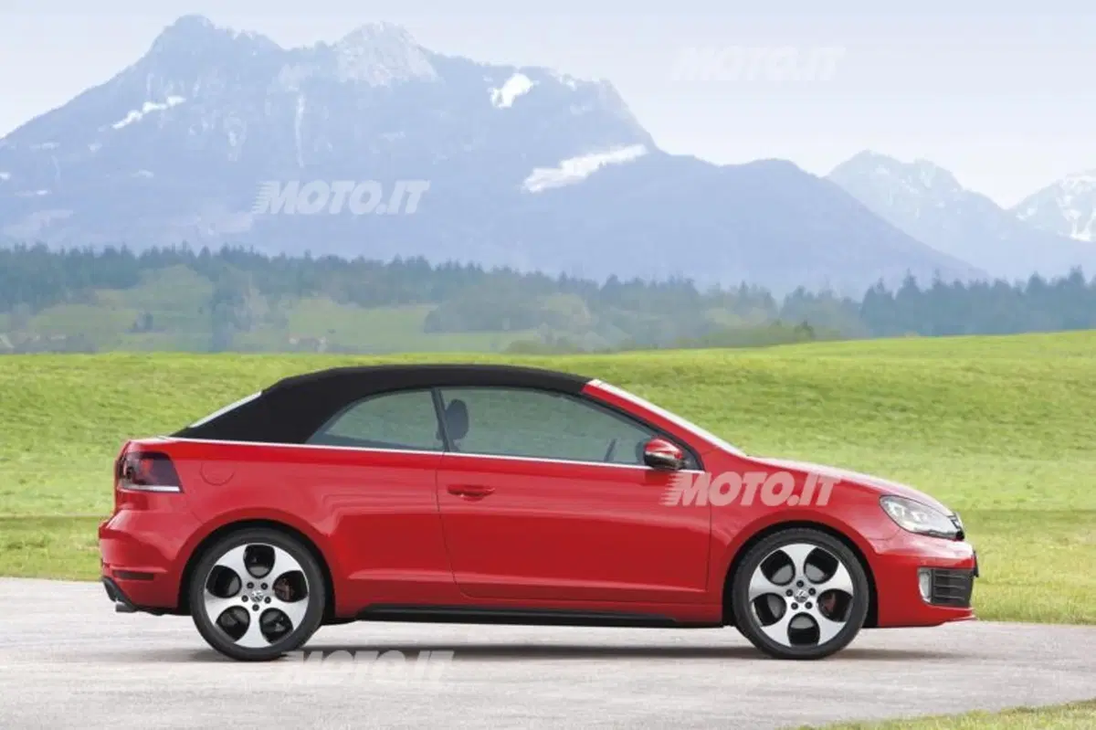 Volkswagen Golf GTI Cabriolet: listino prezzi (18)