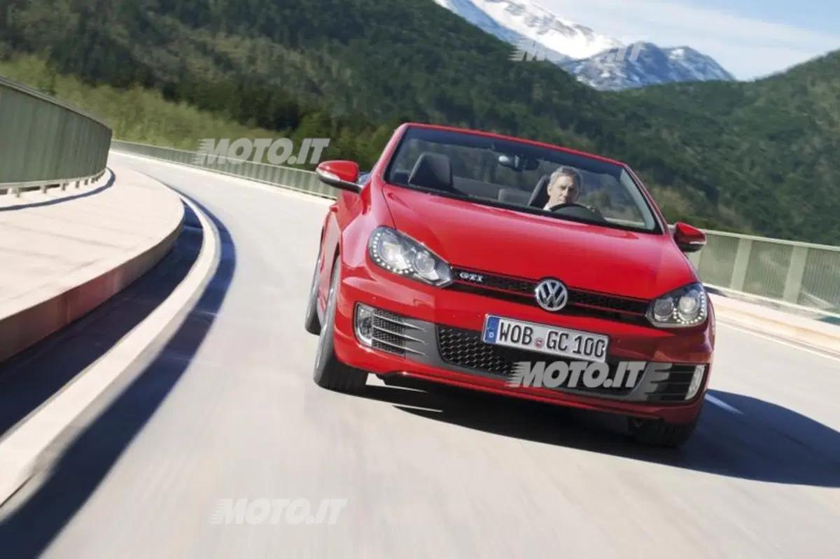Volkswagen Golf GTI Cabriolet: listino prezzi (23)