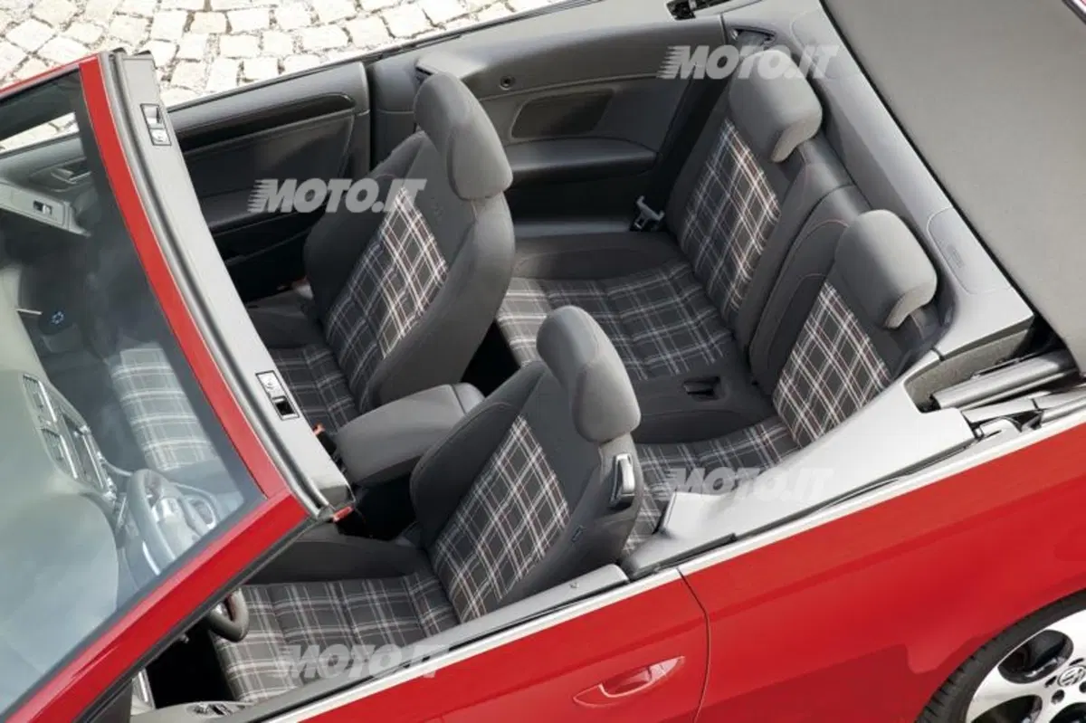 Volkswagen Golf GTI Cabriolet: listino prezzi (26)