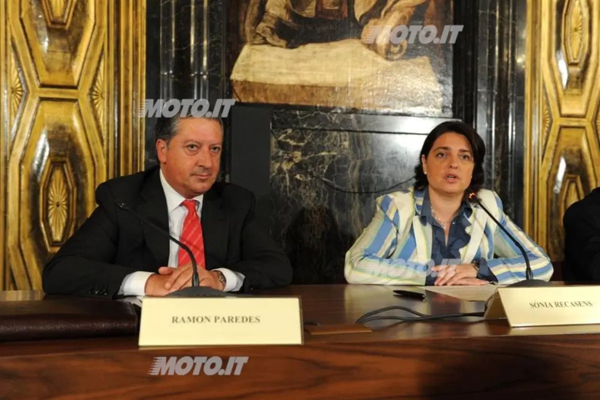 Seat: consegnate al Comune di Barcellona le prime 3 vetture elettriche (3)
