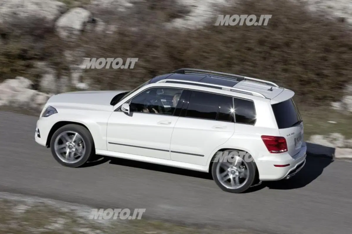 Mercedes-Benz GLK 2012 (5)
