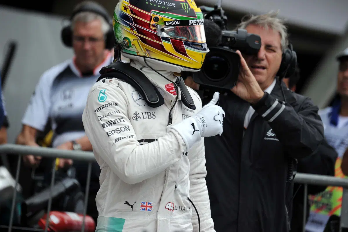 F1, Gp Brasile 2016: pole per Hamilton (11)