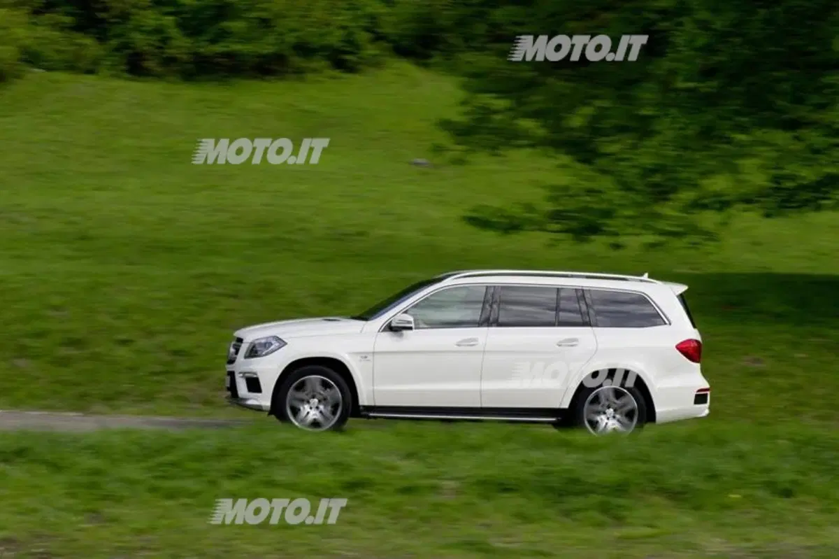 Mercedes-Benz GL 63 AMG (6)