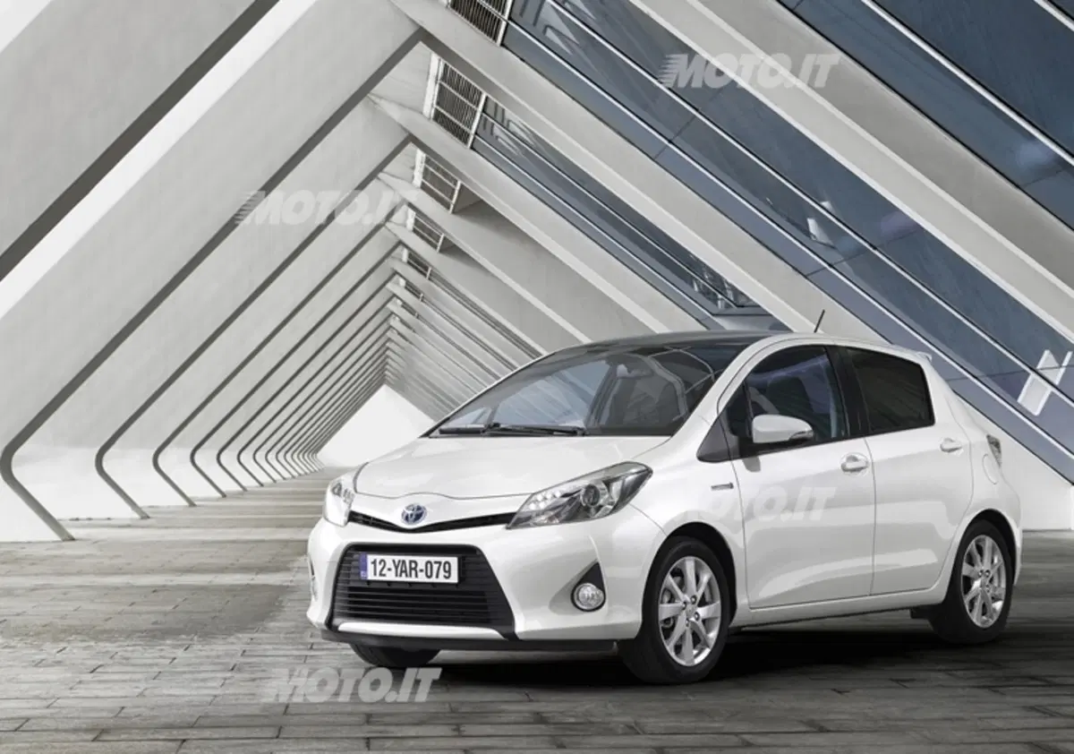 Toyota Yaris Hybrid (9)