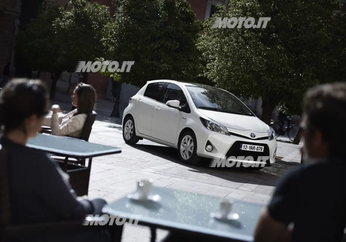 Toyota Yaris Hybrid (11)