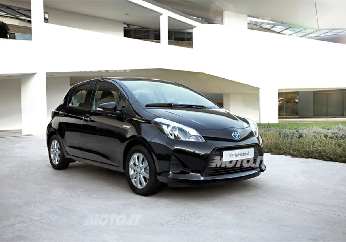 Toyota Yaris Hybrid (15)