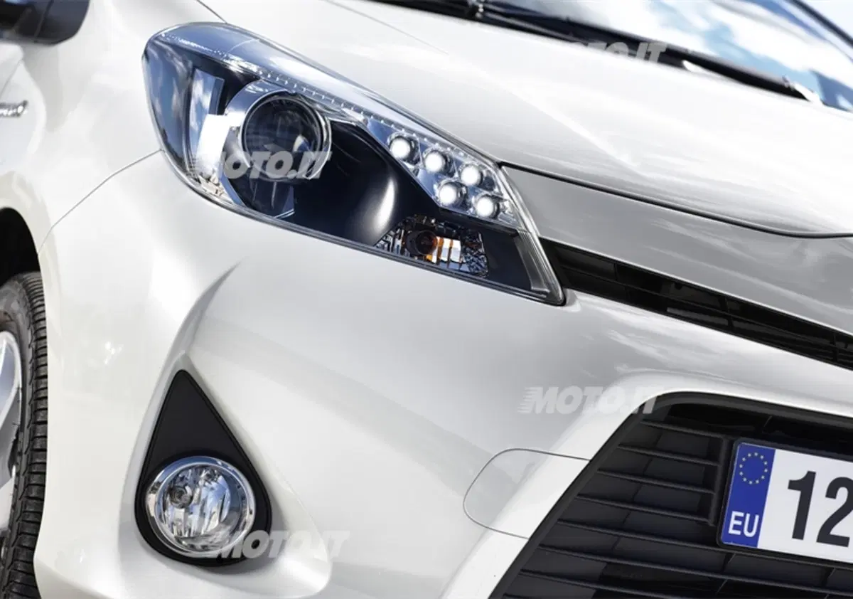 Toyota Yaris Hybrid (18)
