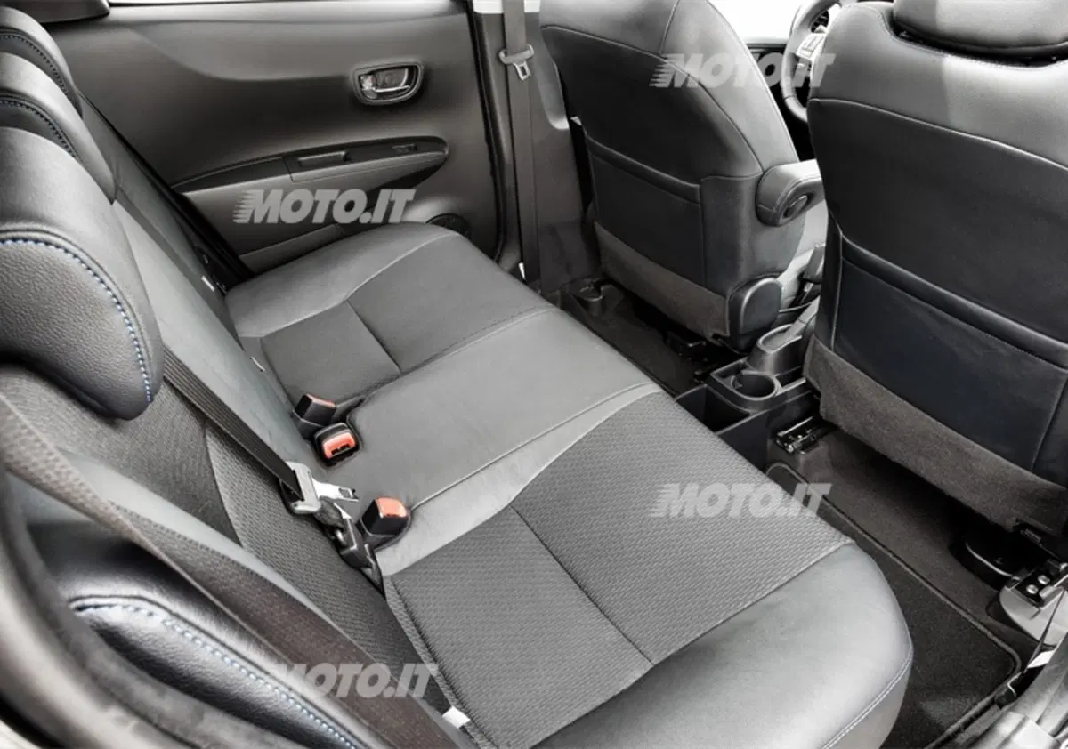 Toyota Yaris Hybrid (28)