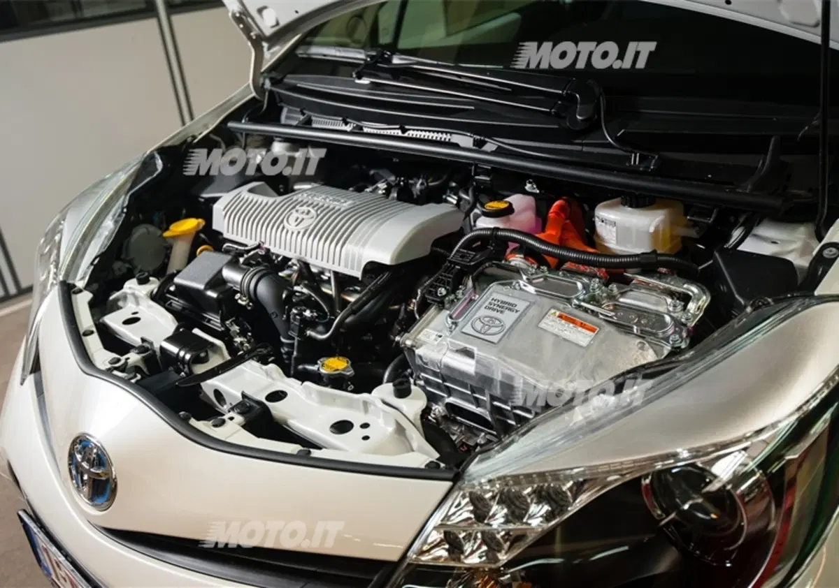 Toyota Yaris Hybrid (35)