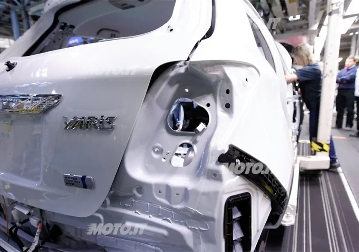 Toyota Yaris Hybrid (37)