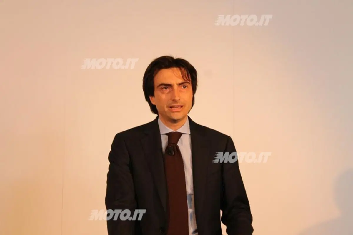 Fiat: benzina a 1 euro fino al 2015 (8)