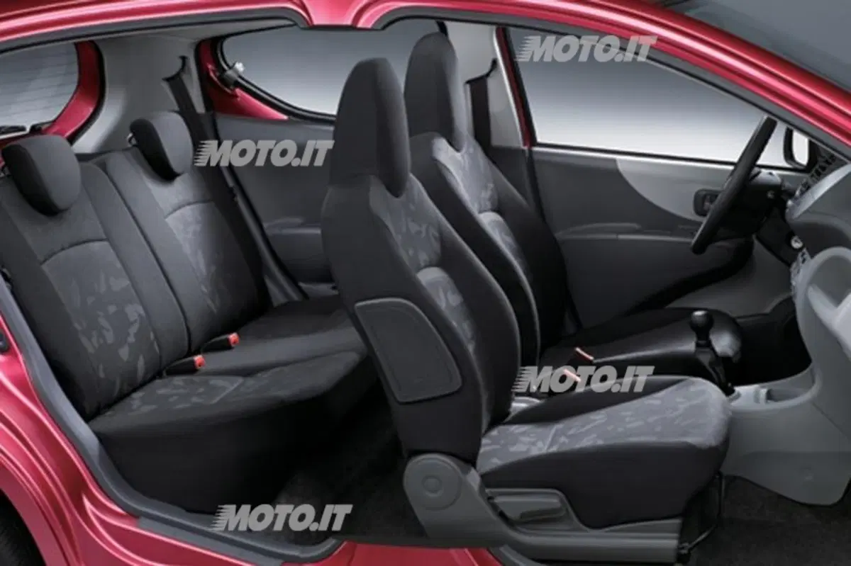 Suzuki Alto: motorizzazioni a benzina e GPL in offerta fino al 30 giugno (12)
