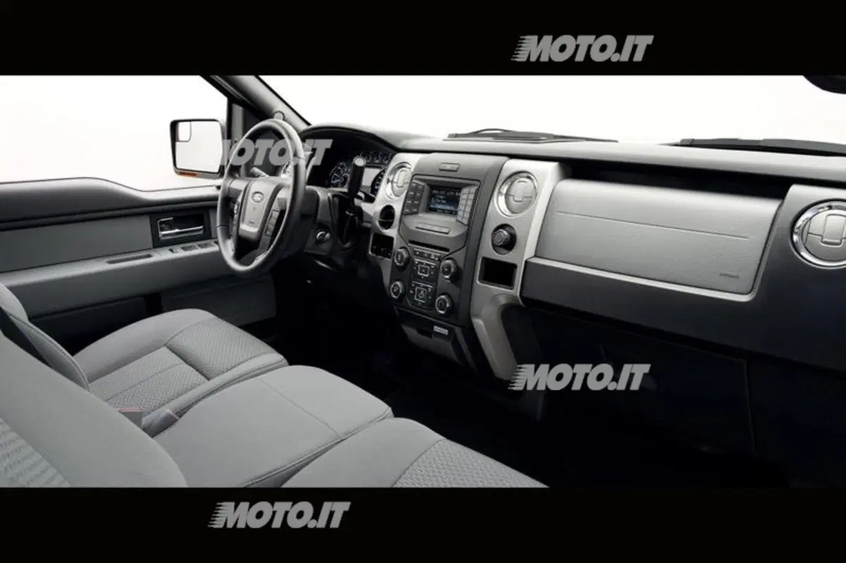 Ford F-150 M.Y. 2013 (13)