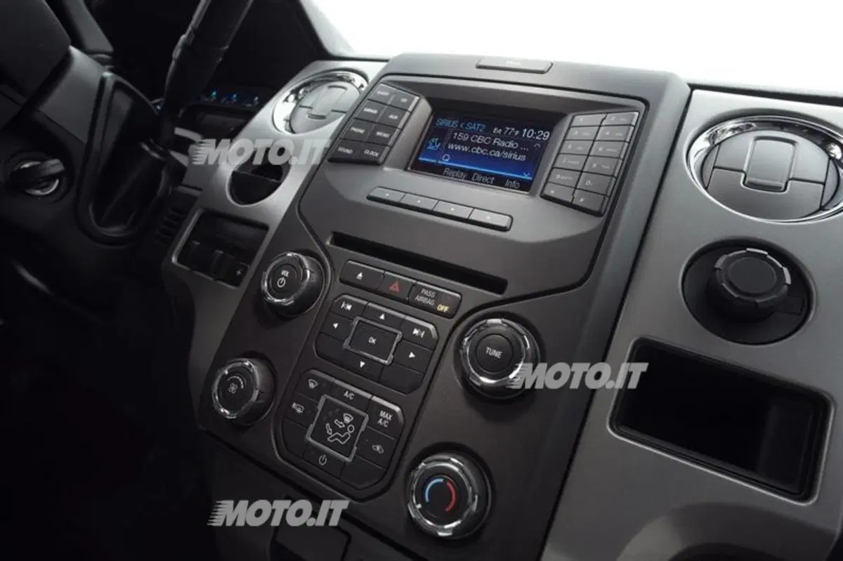 Ford F-150 M.Y. 2013 (15)