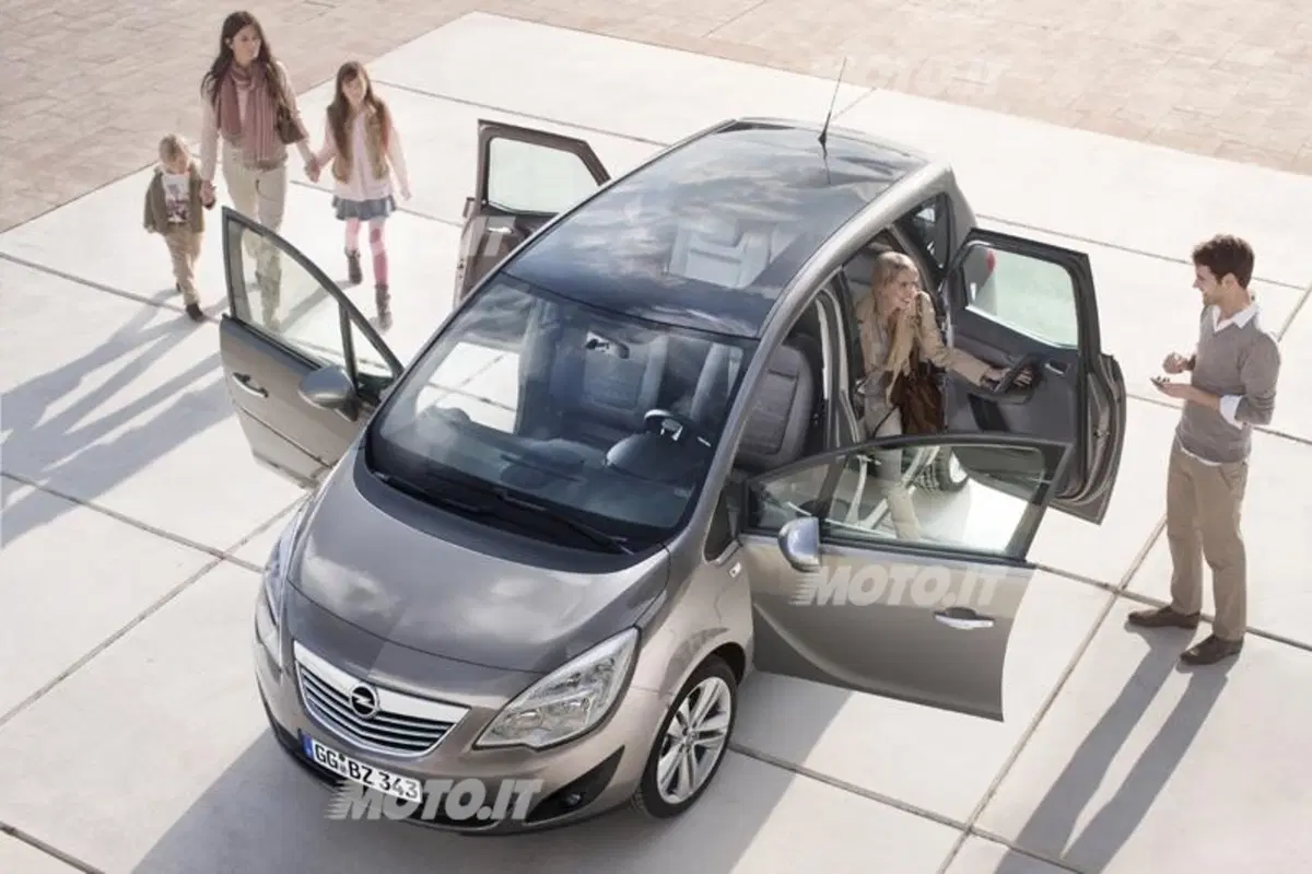 Opel Meriva: cambio automatico anche sul benzina 1.4 (2)