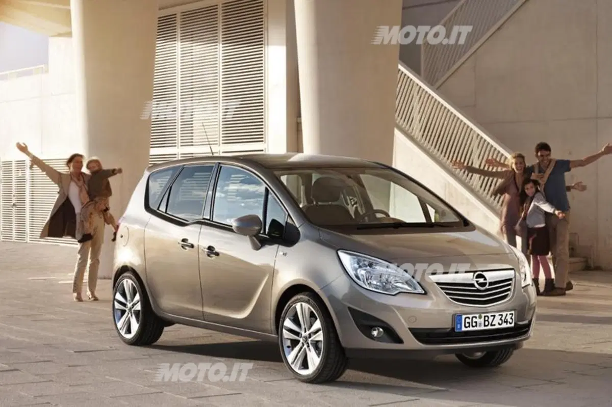 Opel Meriva: cambio automatico anche sul benzina 1.4 (3)