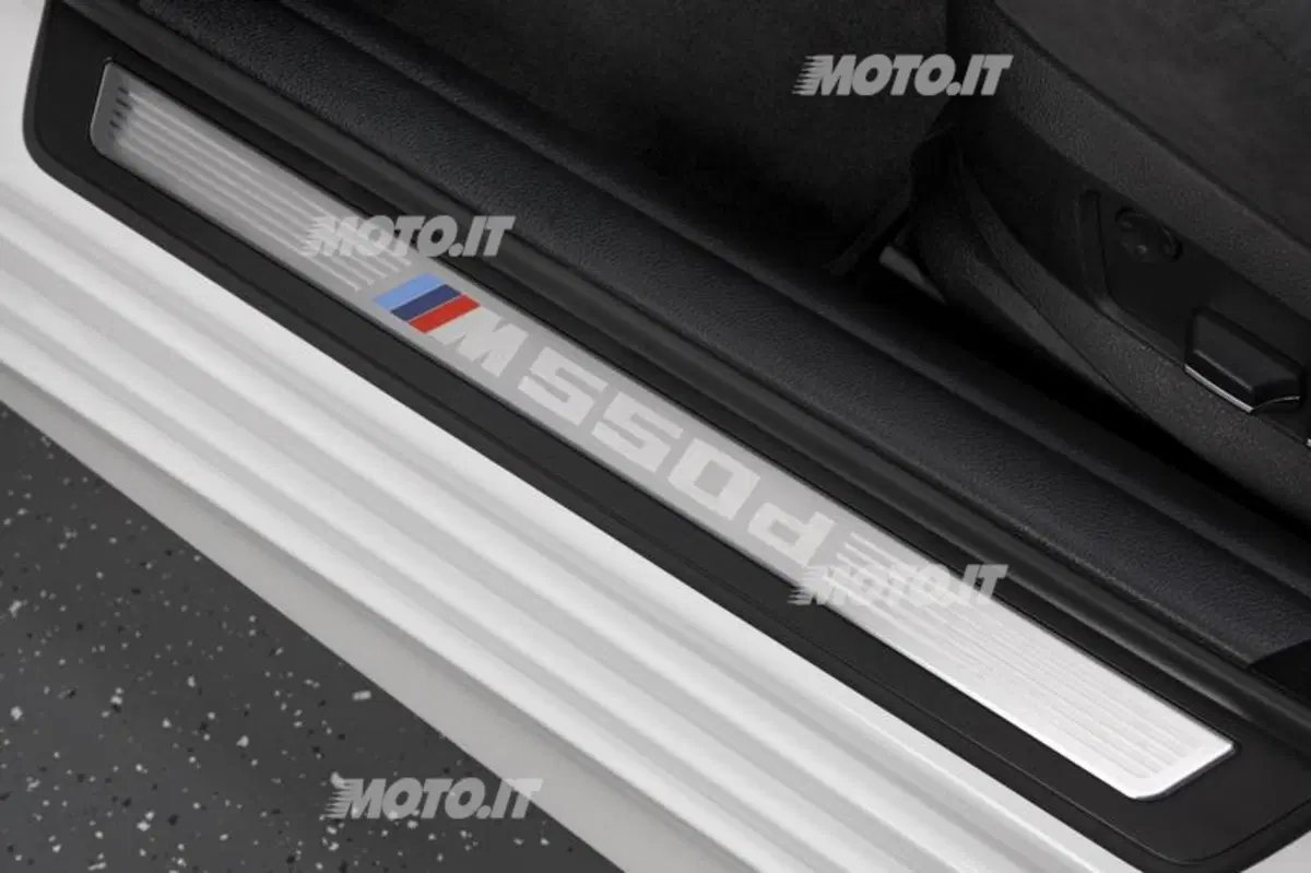 BMW M550d xDrive (44)