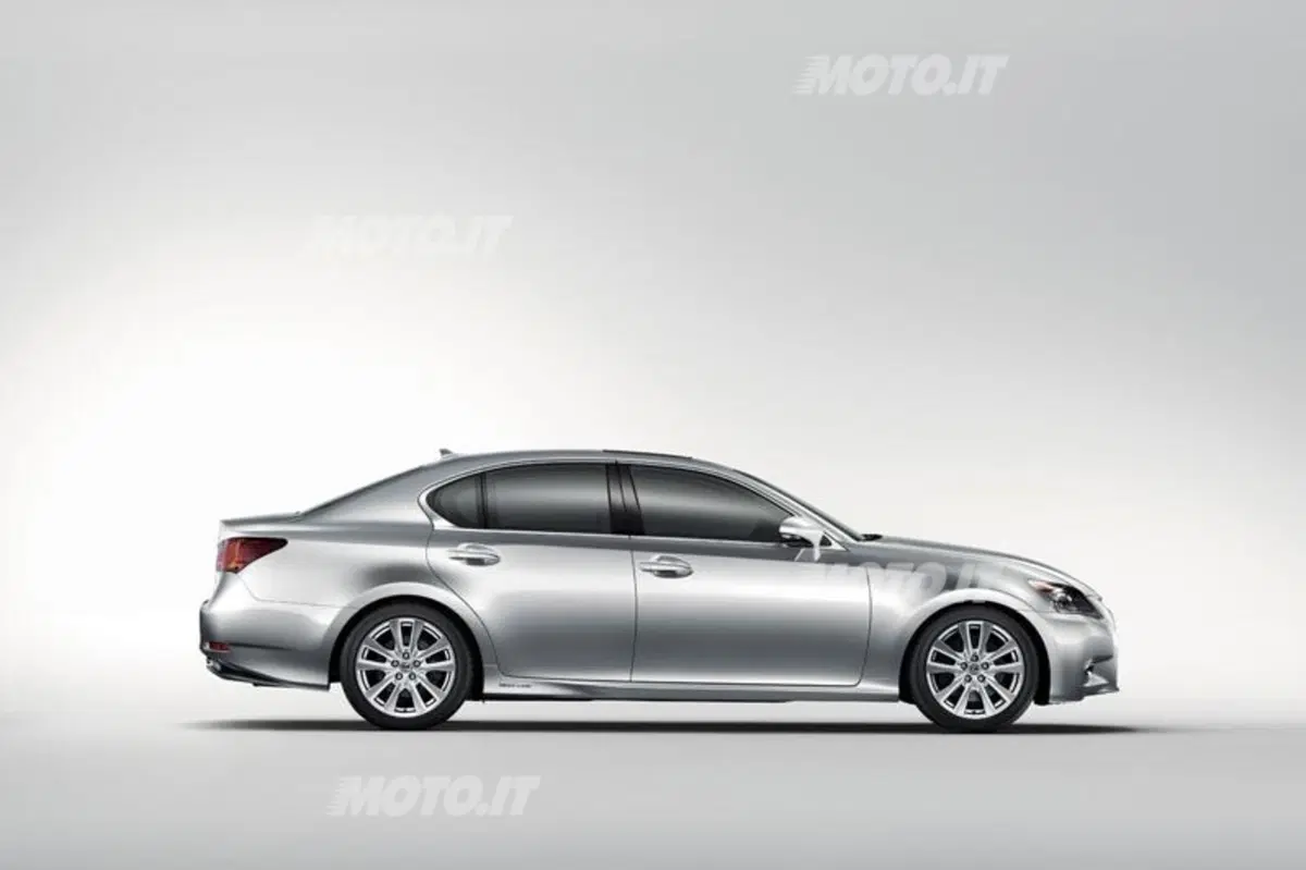 Lexus GS 450h: listino prezzi (3)