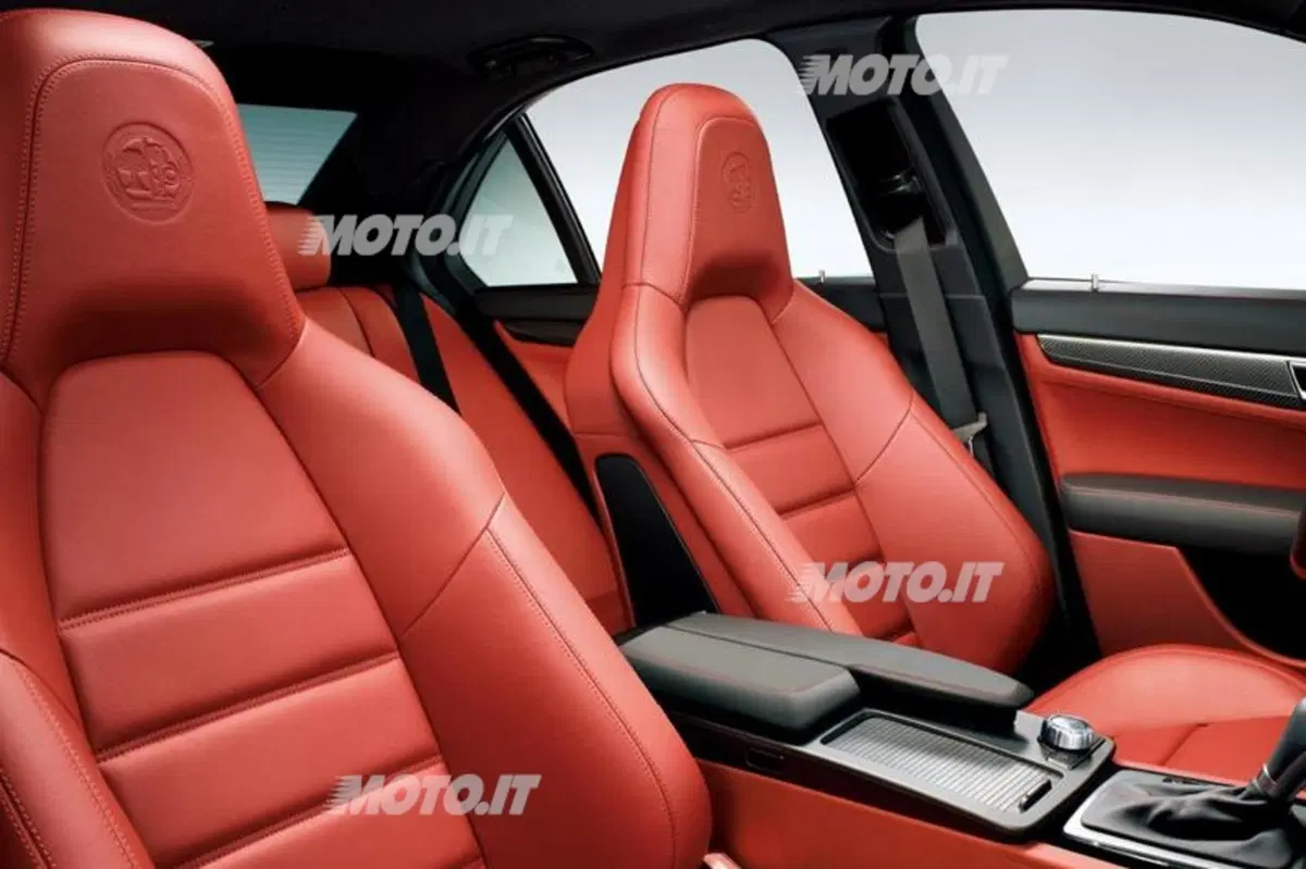 Mercedes-Benz C 63 AMG Performance Studio Edition (3)