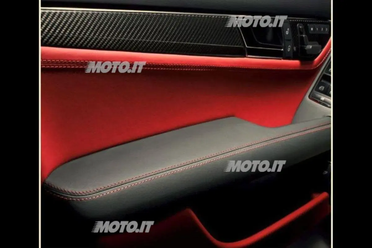 Mercedes-Benz C 63 AMG Performance Studio Edition (4)