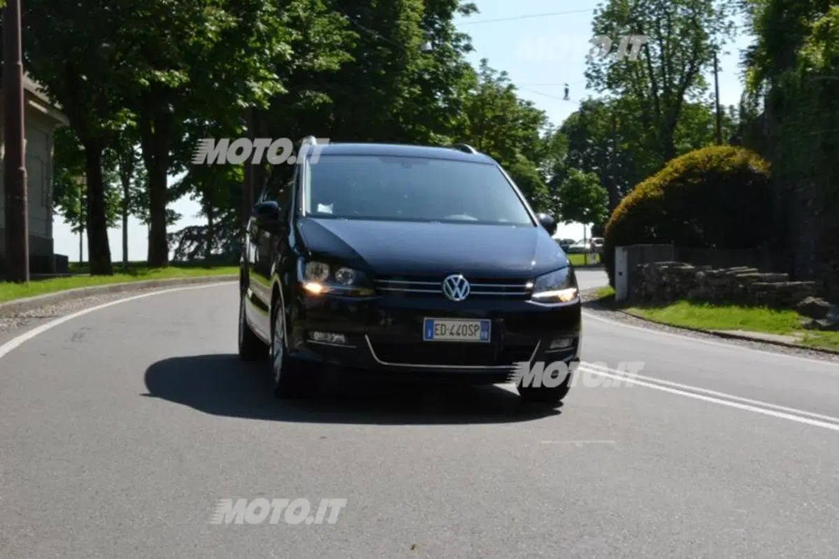 Volkswagen Sharan (6)