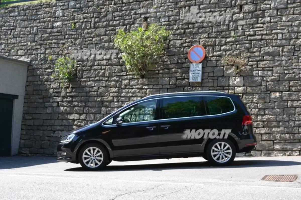 Volkswagen Sharan (7)